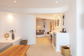 Sunset Hill Suites