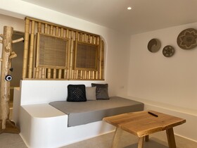 Sunset Hill Suites
