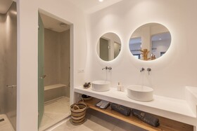 Sunset Hill Suites