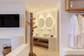 Sunset Hill Suites