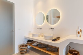 Sunset Hill Suites