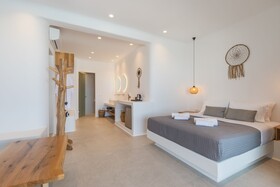 Sunset Hill Suites
