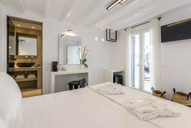 Sunset Windmills Suites