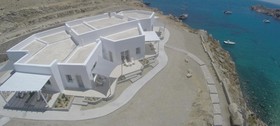 Super Paradise Suites