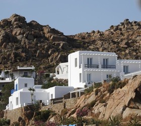 Super Paradise Suites