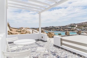 Super Paradise Suites