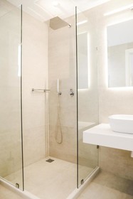 Super Paradise Suites