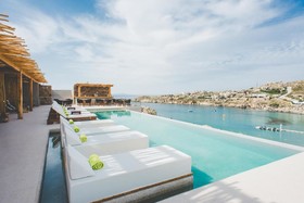 Super Paradise Suites