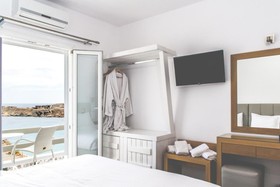 Super Paradise Suites