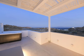 Ammonite Mykonos Private Suites