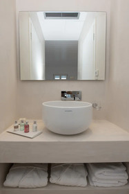 Ammonite Mykonos Private Suites