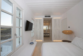 Ammonite Mykonos Private Suites