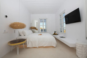 Ammonite Mykonos Private Suites