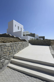 Ammonite Mykonos Private Suites