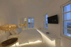 Ammonite Mykonos Private Suites