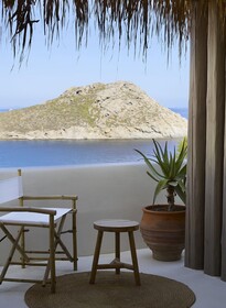 The Wild Hotel by Interni