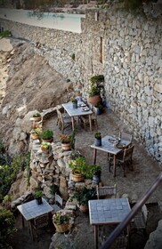 The Wild Hotel by Interni