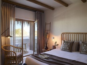 The Wild Hotel by Interni
