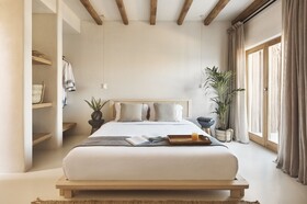 The Wild Hotel by Interni