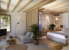 The Wild Hotel by Interni