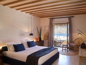 The Wild Hotel by Interni