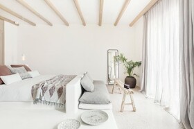 The Wild Hotel by Interni