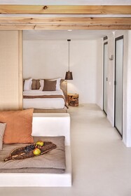 The Wild Hotel by Interni