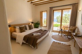 The Wild Hotel by Interni