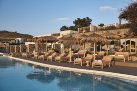 The Wild Hotel by Interni