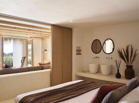 The Wild Hotel by Interni