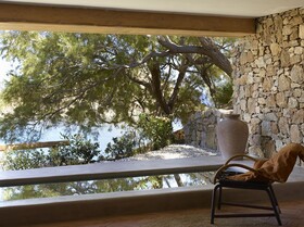 The Wild Hotel by Interni