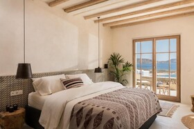 The Wild Hotel by Interni