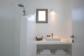 Villa Anemos