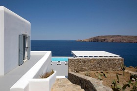 Villa Anemos