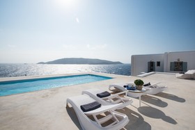 Villa Anemos