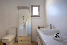 Villa Anemos