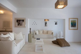 Villa Anemos