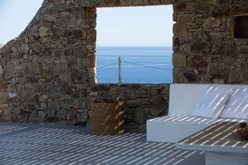 Villa Anemos