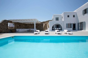 Villa Anemos