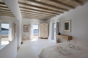 Villa Anemos