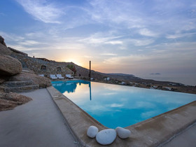 Mykonian Villa