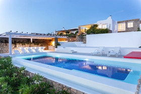 Villa Fanari by Mykonianvilla