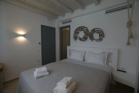 Villa Iakinthos - Mykonian Kazarte