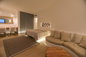 Villa Iakinthos - Mykonian Kazarte
