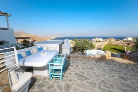 Villa Manolia - Mykonian Kazarte