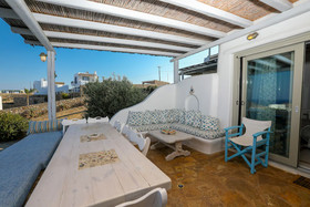Villa Manolia - Mykonian Kazarte