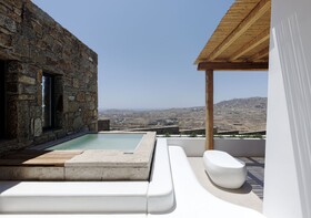 White Art Suites
