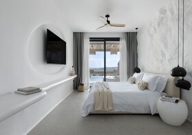 White Art Suites