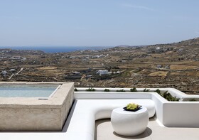 White Art Suites