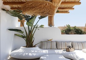 White Art Suites
